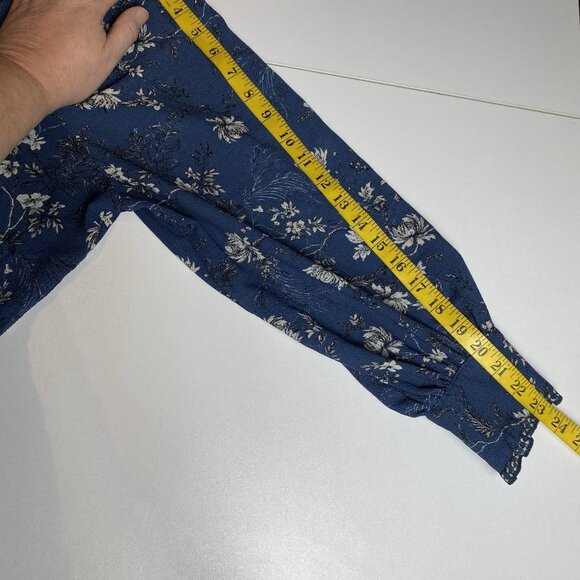 Max Studio Womens Blouse Dusty Blue Floral Bishop Sleeve Ruffle Collar Sz 3X - Picture 9 of 9